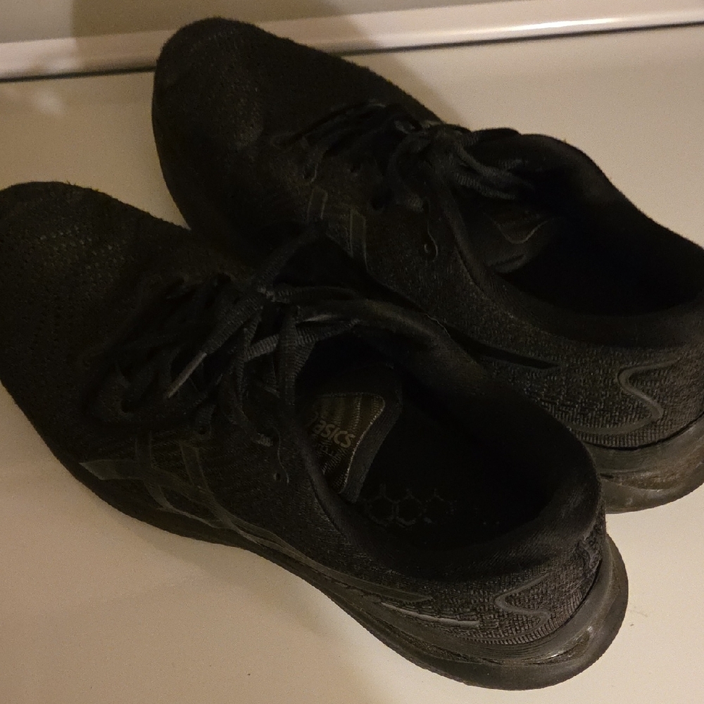 ASICS Men's All-Black Athletic Shoes